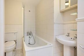 Chiswick Views & Space Elegant 3bdr Duplex With Parking
