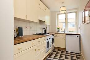 Chiswick Views & Space Elegant 3bdr Duplex With Parking