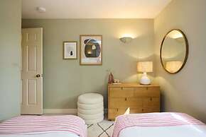 Chiswick Views & Space Elegant 3bdr Duplex With Parking