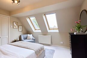 Chiswick Views & Space Elegant 3bdr Duplex With Parking