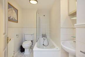 Chiswick Views & Space Elegant 3bdr Duplex With Parking