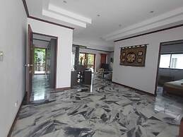 CET Resort & Rayong Padelcenter