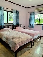 CET Resort & Rayong Padelcenter