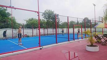 CET Resort & Rayong Padelcenter