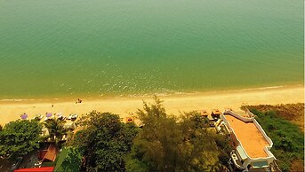 CET Resort & Rayong Padelcenter