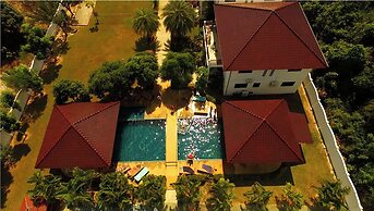 CET Resort & Rayong Padelcenter
