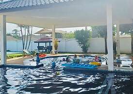 CET Resort & Rayong Padelcenter