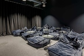 Student Only Globe Works