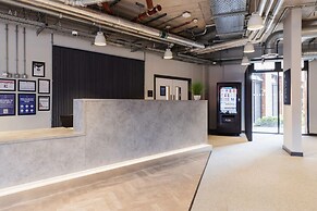 Student Only Globe Works