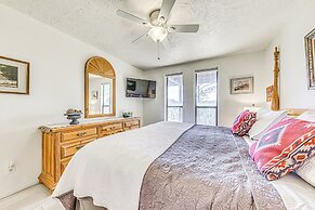 Walk to Dtwn Ruidoso: Mtn-view Condo w/ Pool!