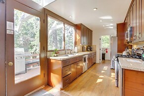 Walk to Lake Arrowhead Village: Gem w/ Lake Access