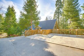 Walk to Lake Arrowhead Village: Gem w/ Lake Access