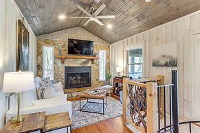 3 Mi to Dtwn: Blue Ridge Cabin w/ Hot Tub & Views