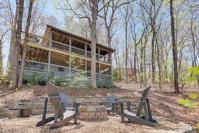 3 Mi to Dtwn: Blue Ridge Cabin w/ Hot Tub & Views