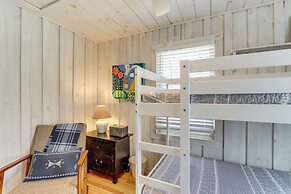 3 Mi to Dtwn: Blue Ridge Cabin w/ Hot Tub & Views