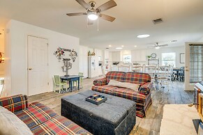 'pecan Creek Haus' Lake LBJ Retreat w/ Boat Dock!