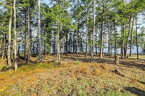 Waterfront Anglers Oasis in The Maine Highlands!