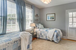 Walk to Dining & Shops: Historic Belmont Home