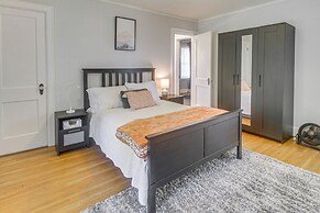 Walk to Dining & Shops: Historic Belmont Home