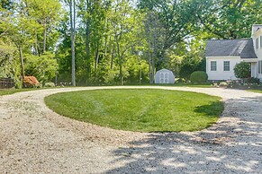 Walk to Dining & Shops: Historic Belmont Home
