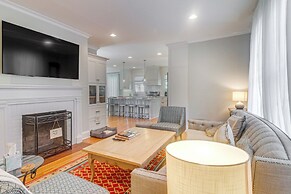 Walk to Dining & Shops: Historic Belmont Home