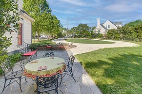Walk to Dining & Shops: Historic Belmont Home