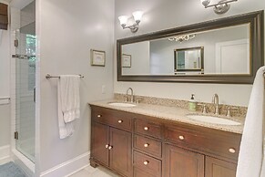 Walk to Dining & Shops: Historic Belmont Home