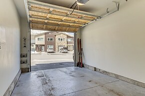 Walk to Ski Lift: Granby Ranch Family Retreat!