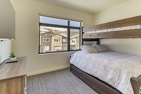 Walk to Ski Lift: Granby Ranch Family Retreat!