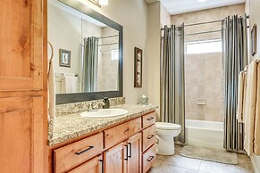 'rio Vista' Condo: Direct Guadalupe River Access!