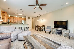 'rio Vista' Condo: Direct Guadalupe River Access!