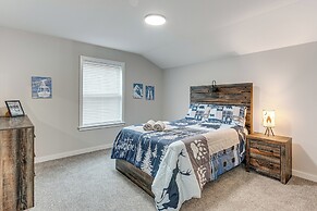 Lake & Pool Access: Poconos Family Getaway!