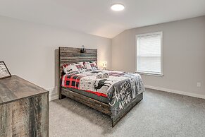 Lake & Pool Access: Poconos Family Getaway!