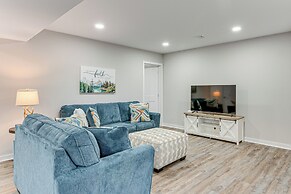 Lake & Pool Access: Poconos Family Getaway!