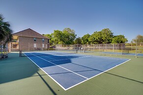 Hit the Greens, Bring Your Pets: Diamondhead Home!