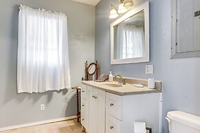 Explore the Ozarks: Arkansas Family Home!