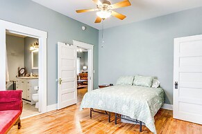 Explore the Ozarks: Arkansas Family Home!
