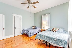 Explore the Ozarks: Arkansas Family Home!