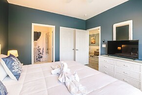 3 Mi to Barefoot Landing: Condo w/ 2 Pools!