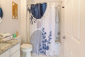 3 Mi to Barefoot Landing: Condo w/ 2 Pools!