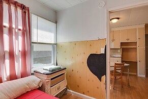 Kayaks & Canoes: Lake-view Retreat in Ellenville!