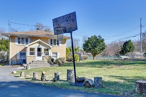 Shared Fire Pit & Kayaks: Catskills Lake Retreat!