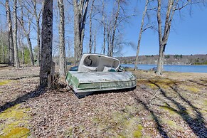 Shared Fire Pit & Kayaks: Catskills Lake Retreat!