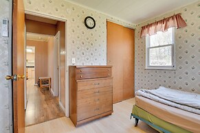 Shared Fire Pit & Kayaks: Catskills Lake Retreat!