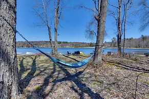 Shared Fire Pit & Kayaks: Catskills Lake Retreat!