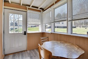 Shared Fire Pit & Kayaks: Catskills Lake Retreat!