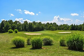 Smith Mountain Lake Retreat w/ Resort Amenities!