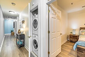 Smith Mountain Lake Retreat w/ Resort Amenities!