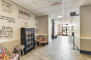 Smith Mountain Lake Retreat w/ Resort Amenities!