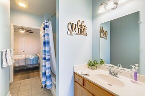 Smith Mountain Lake Retreat w/ Resort Amenities!